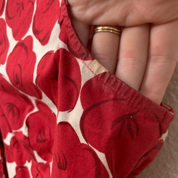 Floral red button up blouse - Picture 4 of 4